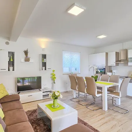 Dom wakacyjny Nera Pula