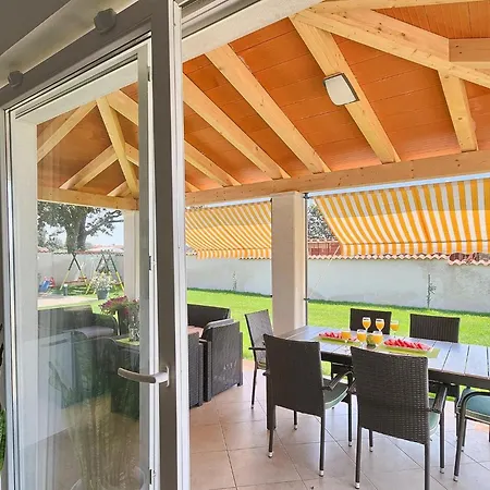 Nera Holiday home Pula